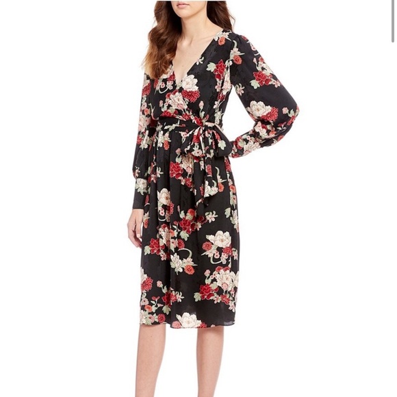 Chelsea & Violet Black Floral Long Sleeve Dress Size Small - Picture 1 of 14